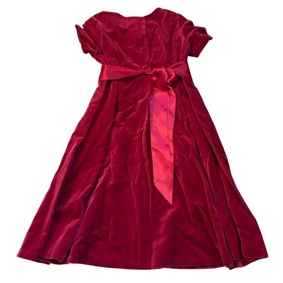 Laura Ashley Red Velvet Short Sleeve Dress With Rose Accent Belt Girls 7 NWT - Picture 3 of 3